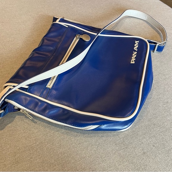 PAN AM “UNI RELOADED “ BAG- Certified Vintage Style. - Picture 3 of 7